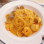 【西門食記】Joyful 揪福｜隱身漢中街二樓的美味驚喜！肉醬牛肉堡與粉紅醬鮮蝦的味蕾饗宴